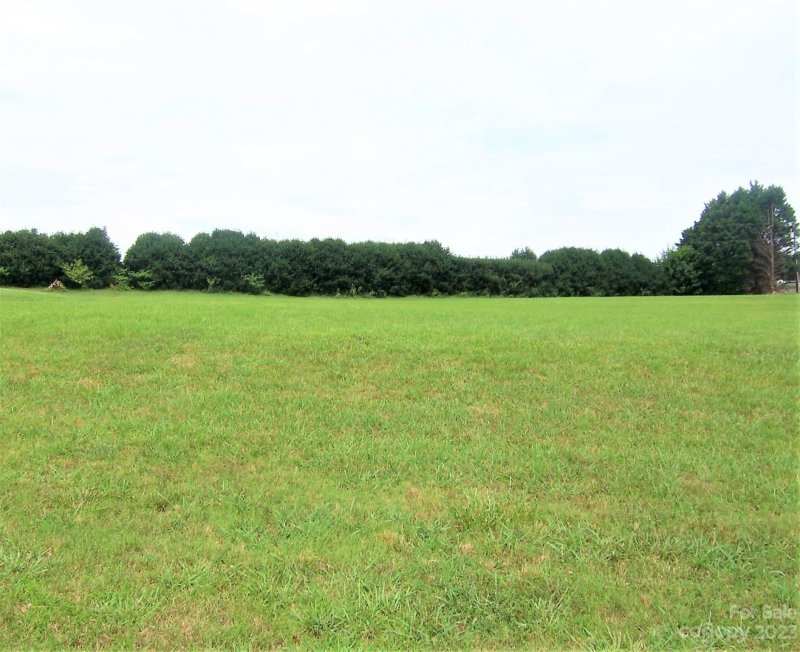 Property image 2 at 121 Augusta Lane, Shelby, NC 28150