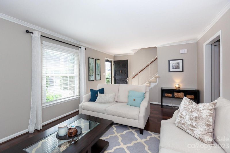 Property image 2 at 2225 Rexford Road, Charlotte, NC 28211