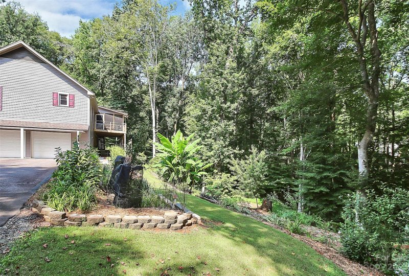 Property image 2 at 307 Belwood Drive, Belmont, NC 28012