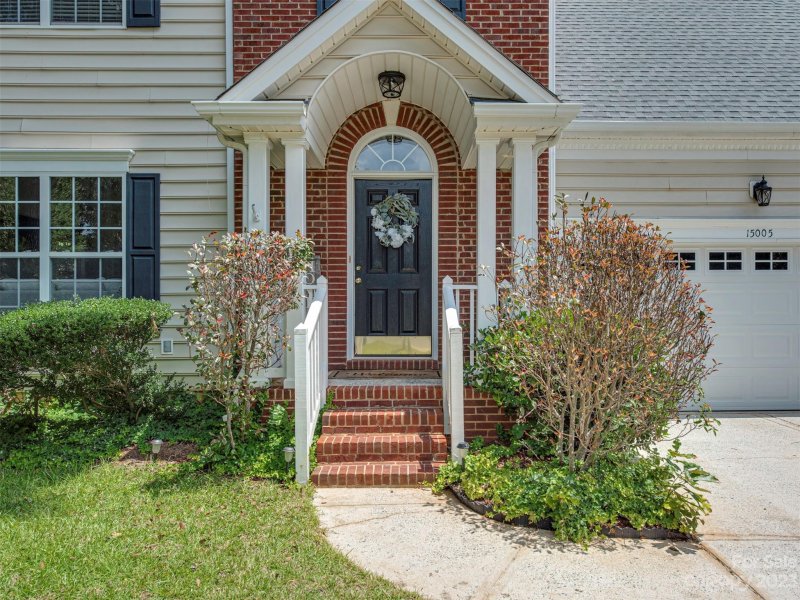 Property image 2 at 15005 Rothesay Drive, Charlotte, NC 28277