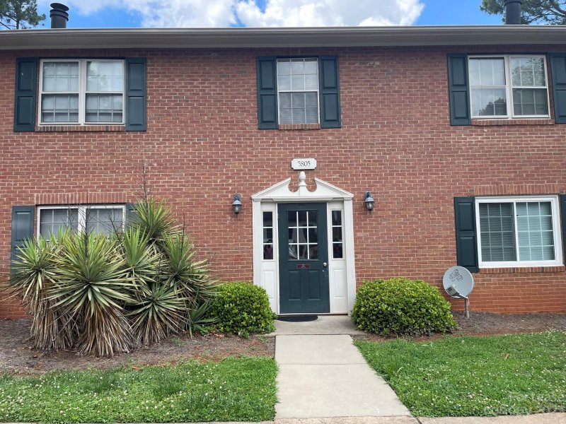 5805 Hunting Ridge Lane