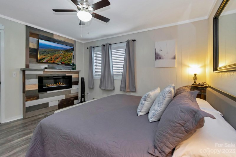 Property image 2 at 301 Pinnacle Inn Road, Beech Mountain, NC 28604