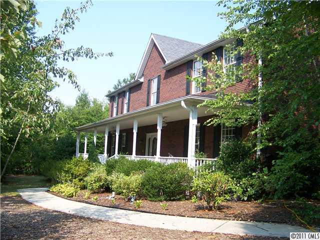 Property image 2 at 434 Laurel Crest Drive, Kannapolis, NC 28081