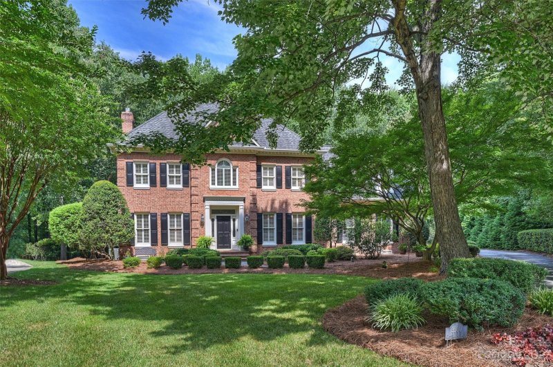 Property image 2 at 3500 Castellaine Drive, Charlotte, NC 28226