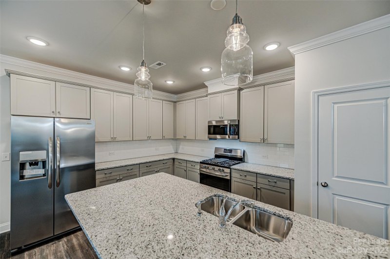 Property image 5 at 1001 Lyndon Station Drive, Pineville, NC 28134