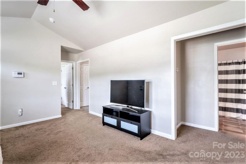 Property image 4 at 4707 Palm Breeze Lane, Charlotte, NC 28208