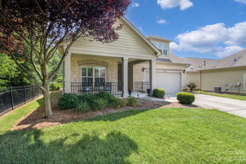 Property image 3 at 2228 Coltsview Lane, Matthews, NC 28105