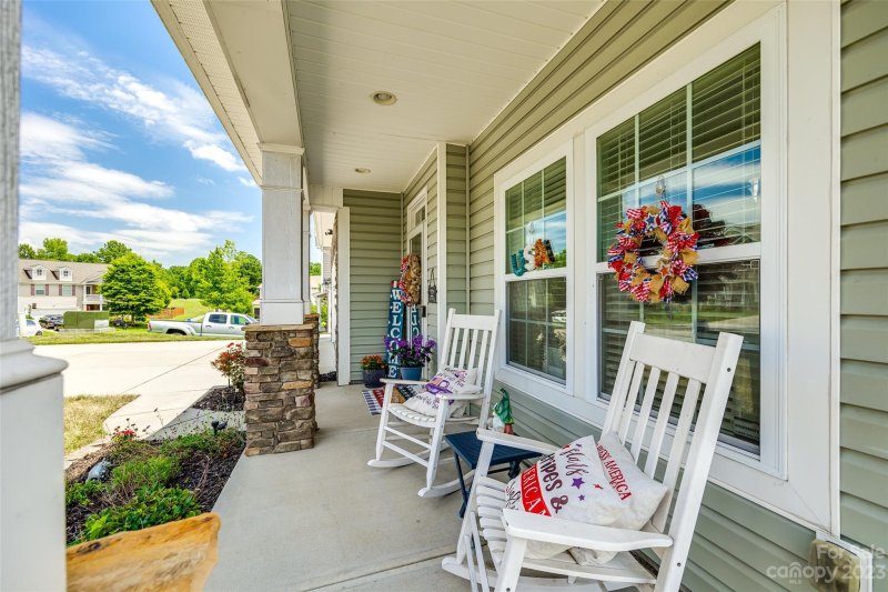 Property image 3 at 1520 Taryn Lane, Clover, SC 29710