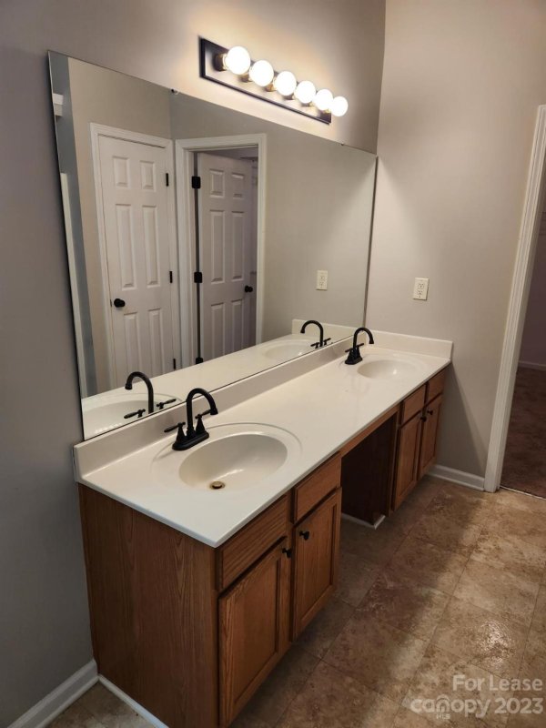 Property image 5 at 9916 Gray Dove Court, Charlotte, NC 28216