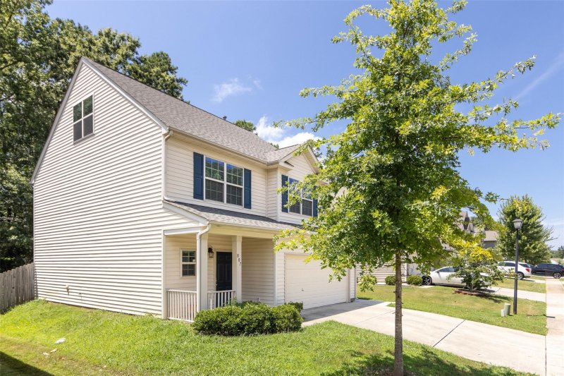 Property image 4 at 807 Rook Road, Charlotte, NC 28216