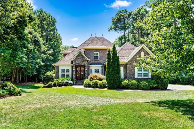 Property image 2 at 117 Wolf Hill Drive, Mooresville, NC 28117