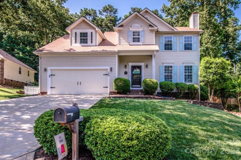 Property image 2 at 124 Broken Pine Lane, Mooresville, NC 28117