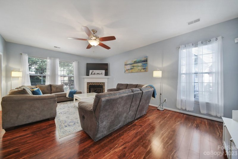 Property image 3 at 1521 Coatsworth Lane, Rock Hill, SC 29732