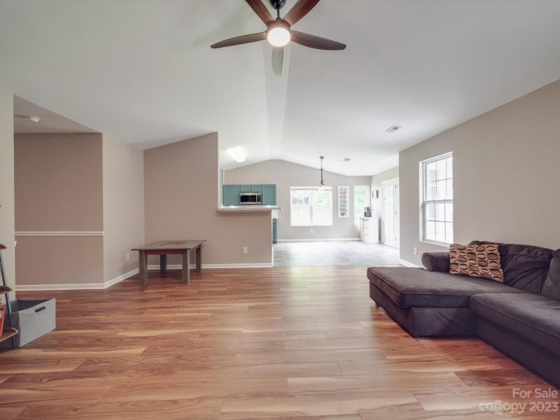 Property image 2 at 2304 Wexford Way, Statesville, NC 28625