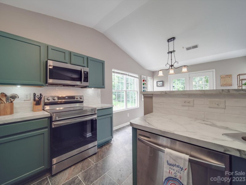 Property image 3 at 2304 Wexford Way, Statesville, NC 28625