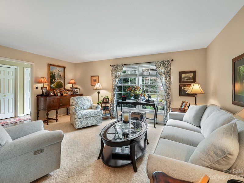 Property image 4 at 164 Castlerock Drive, Asheville, NC 28806