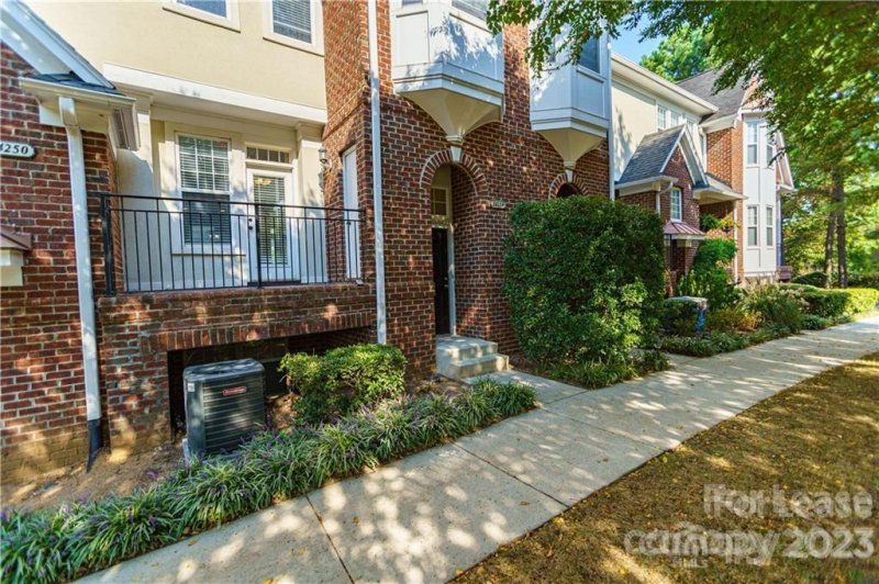 Property image 2 at 14254 Richmond Park Avenue, Charlotte, NC 28277