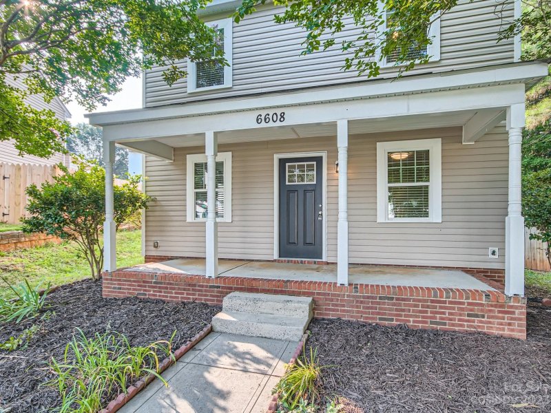 Property image 4 at 6608 Love Ridge Lane, Charlotte, NC 28213