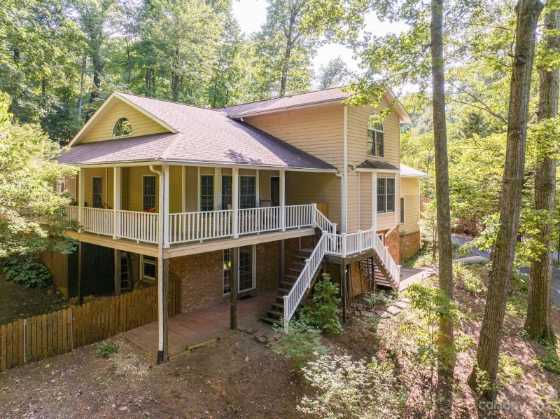 327 Cedar Crest Drive