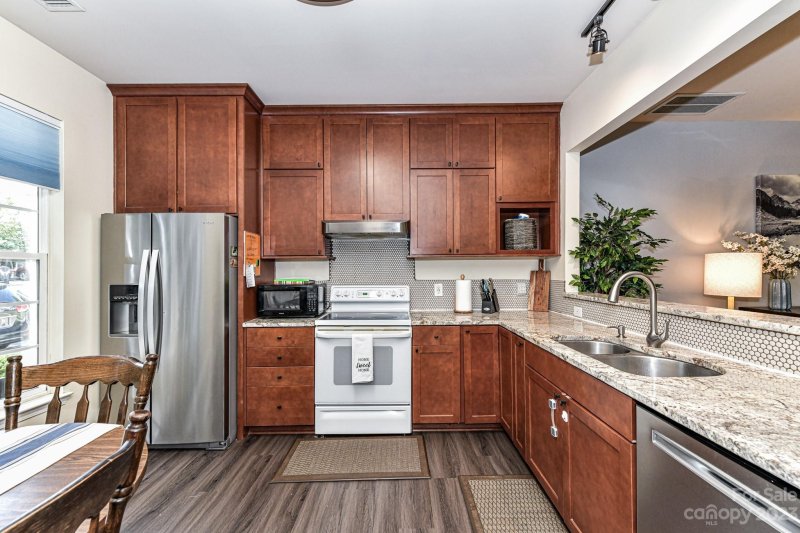 Property image 4 at 6991 Rothchild Drive, Charlotte, NC 28270