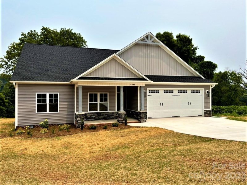 4944 Southview Drive