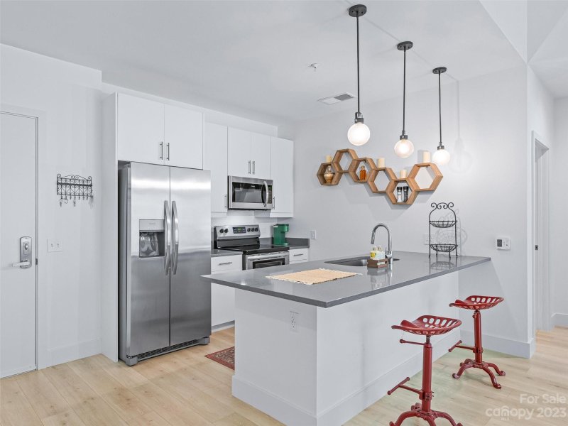 Property image 4 at 68 Craven Street, Asheville, NC 28806