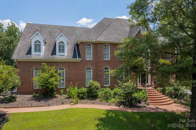 1439 Windy Ridge Road