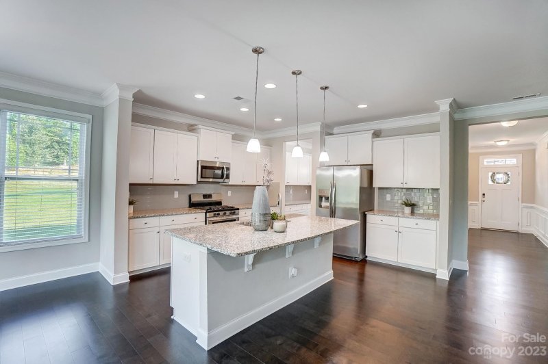 Property image 4 at 3982 Lake Breeze Drive, Sherrills Ford, NC 28673