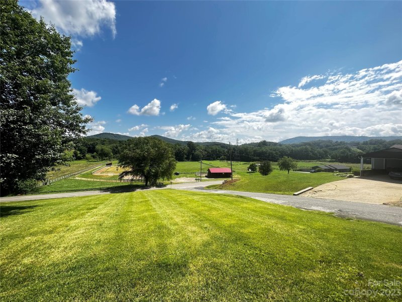 Property image 5 at 34 Maplewood Lane, Marion, NC 28752