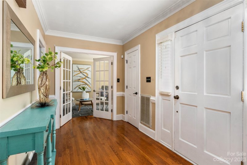 Property image 5 at 11112 Sir Francis Drake Drive, Charlotte, NC 28277