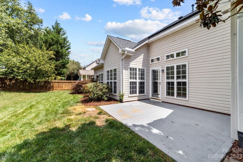 Property image 4 at 190 Harris Farm Road, Mooresville, NC 28115