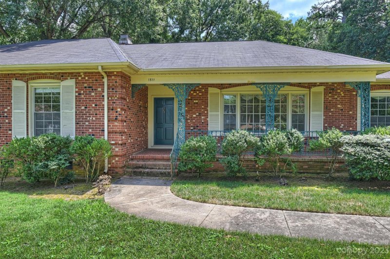 Property image 3 at 1511 Cavendish Court, Charlotte, NC 28211