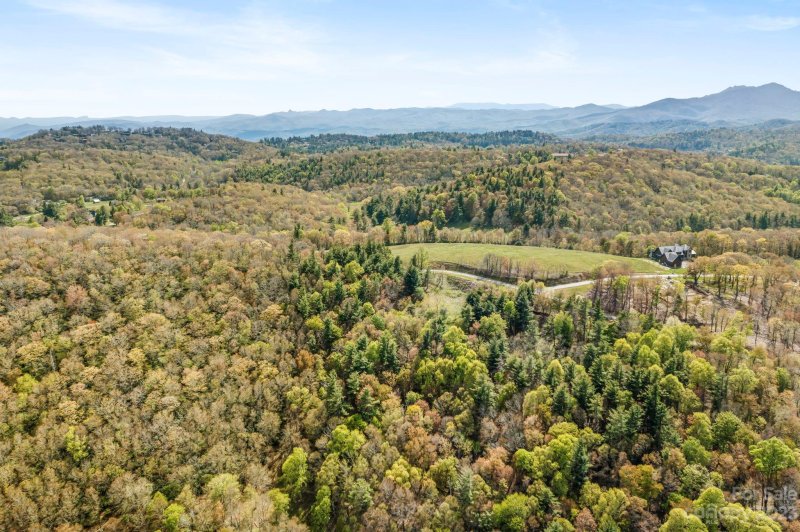 Property image 5 at 999 Thunderhill Trail, Blowing Rock, NC 28605
