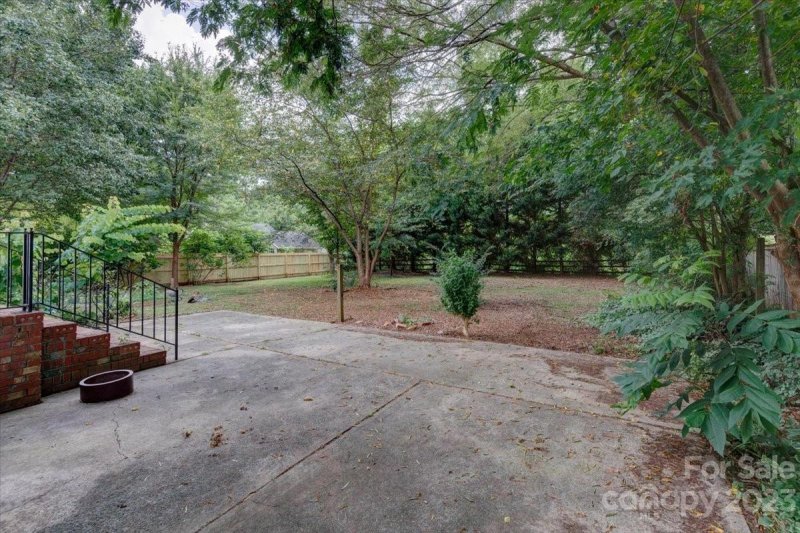 Property image 4 at 8709 Nightingale Lane, Charlotte, NC 28226