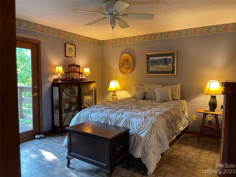 305 Piney Mountain Drive