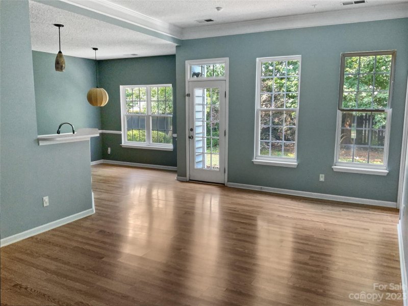 Property image 3 at 3646 Sipes Lane, Charlotte, NC 28269