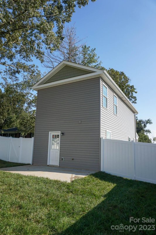 Property image 3 at 2558 Snow Creek Road, Hickory, NC 28601