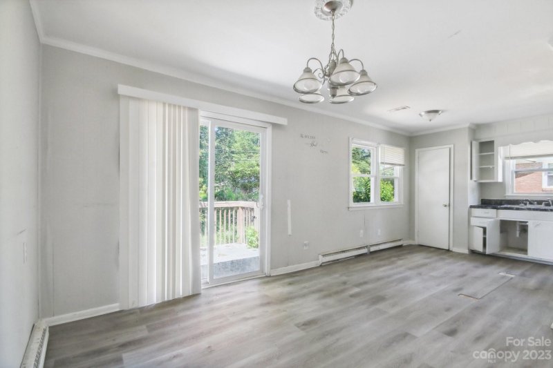 Property image 5 at 1105 Pondella Drive, Charlotte, NC 28213