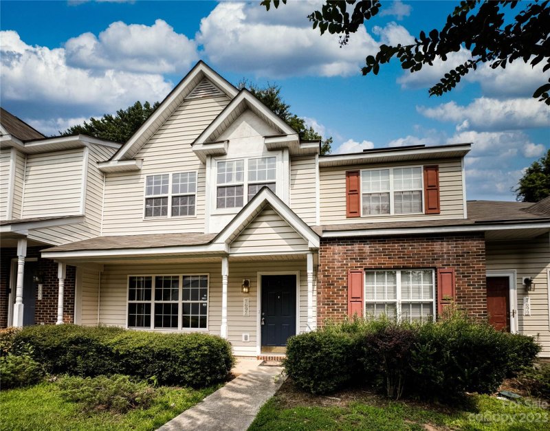 Property image 2 at 7697 Petrea Lane, Charlotte, NC 28227