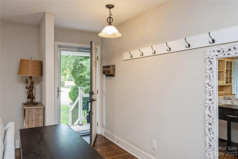 Property image 4 at 2440 23rd Avenue Place, Hickory, NC 28601