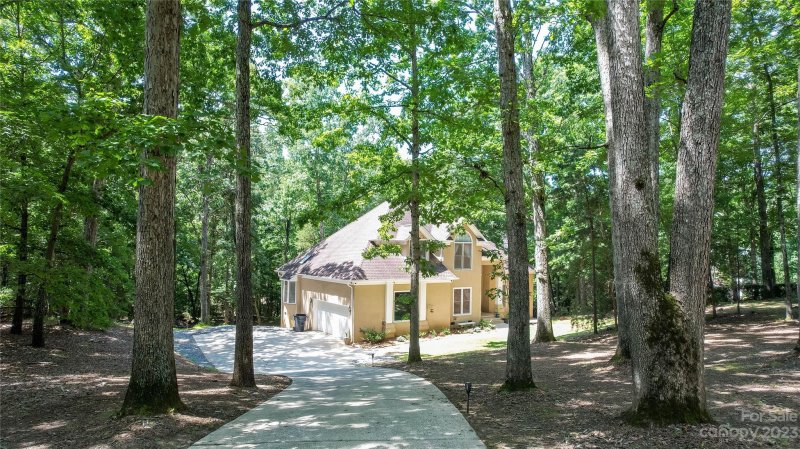 Property image 2 at 15011 Majestic Oak Drive, Charlotte, NC 28278