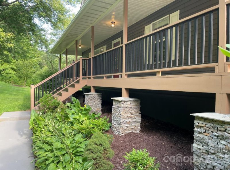 Property image 3 at 27 Evening Shade Drive, Weaverville, NC 28787