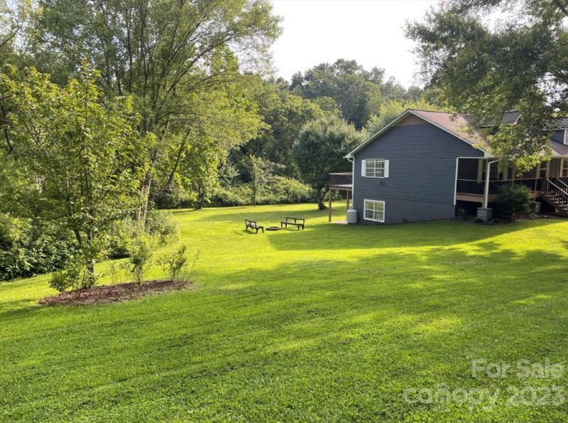 Property image 5 at 27 Evening Shade Drive, Weaverville, NC 28787