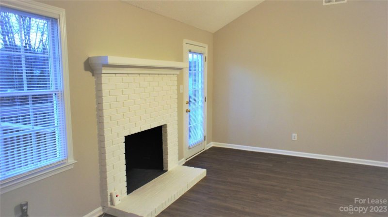 Property image 5 at 423 Long Creek Parkway, Charlotte, NC 28214