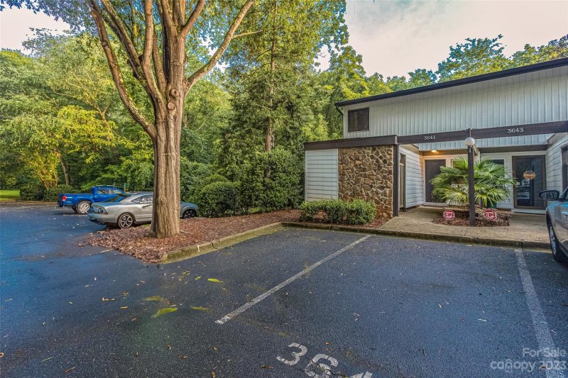 Property image 2 at 3641 Maple Glen Lane, Charlotte, NC 28226