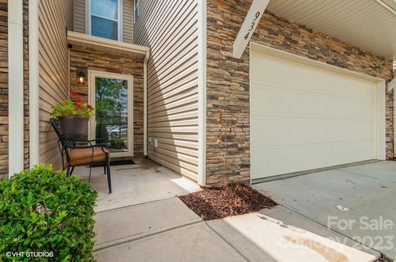Property image 3 at 934 Summerlake Drive, Fort Mill, SC 29715