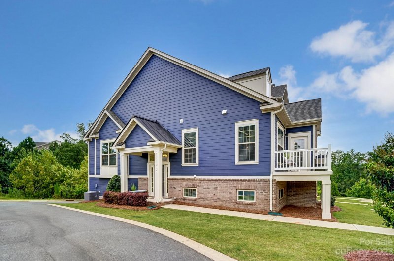 814 Ruckers Court