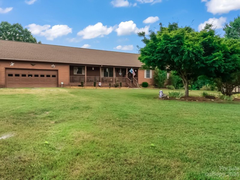 Property image 3 at 197 Spring Shore Road, Statesville, NC 28677