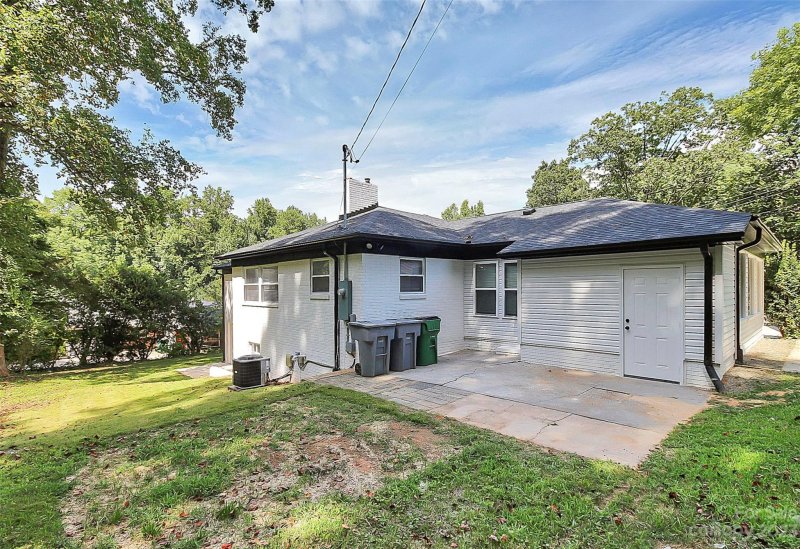 Property image 4 at 4937 Hoover Drive, Charlotte, NC 28269