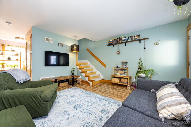 Property image 4 at 636 Chipley Avenue, Charlotte, NC 28205